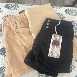 Lot 3 PR size 7/8 Beige/Black Shorts